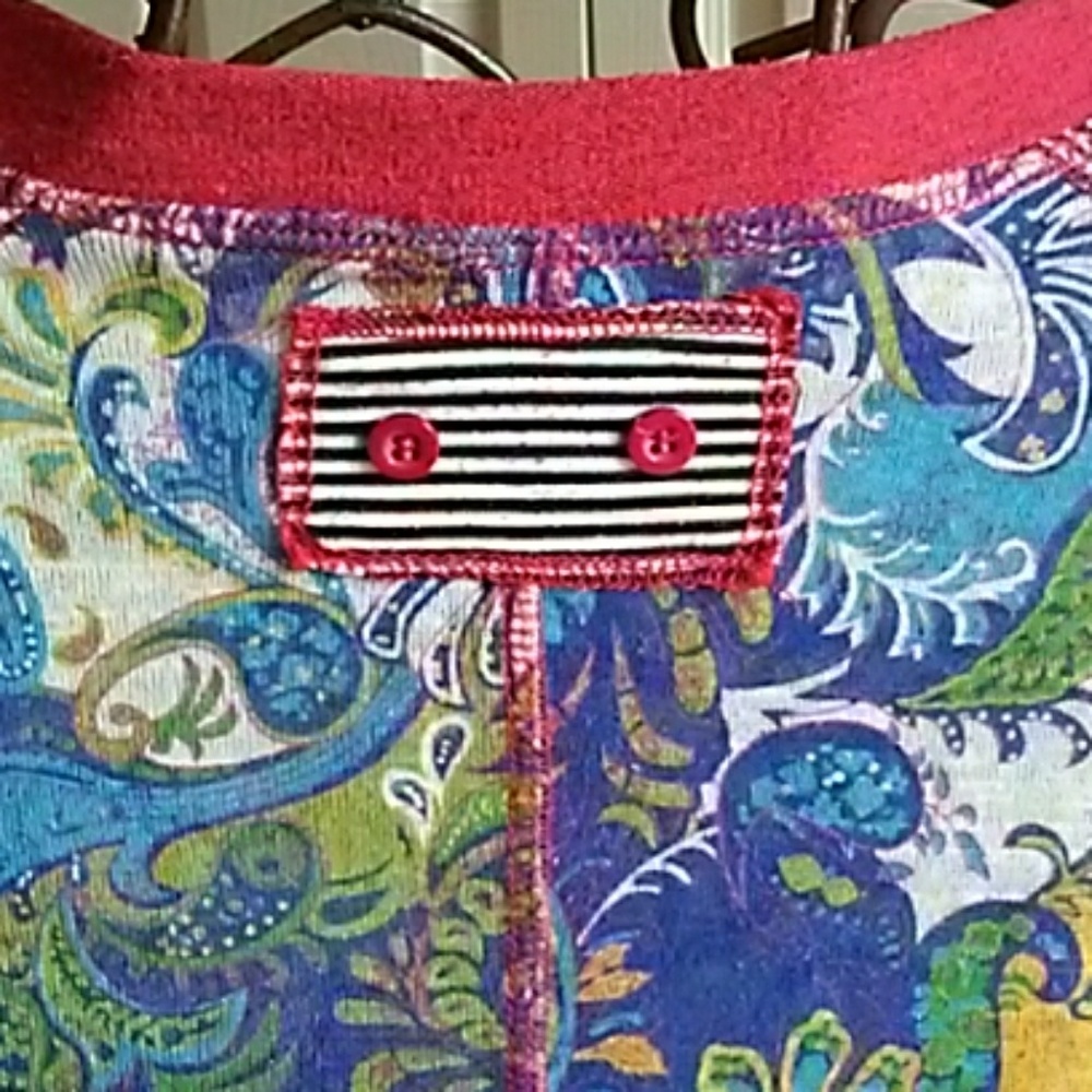Top - Picture 4 of 6